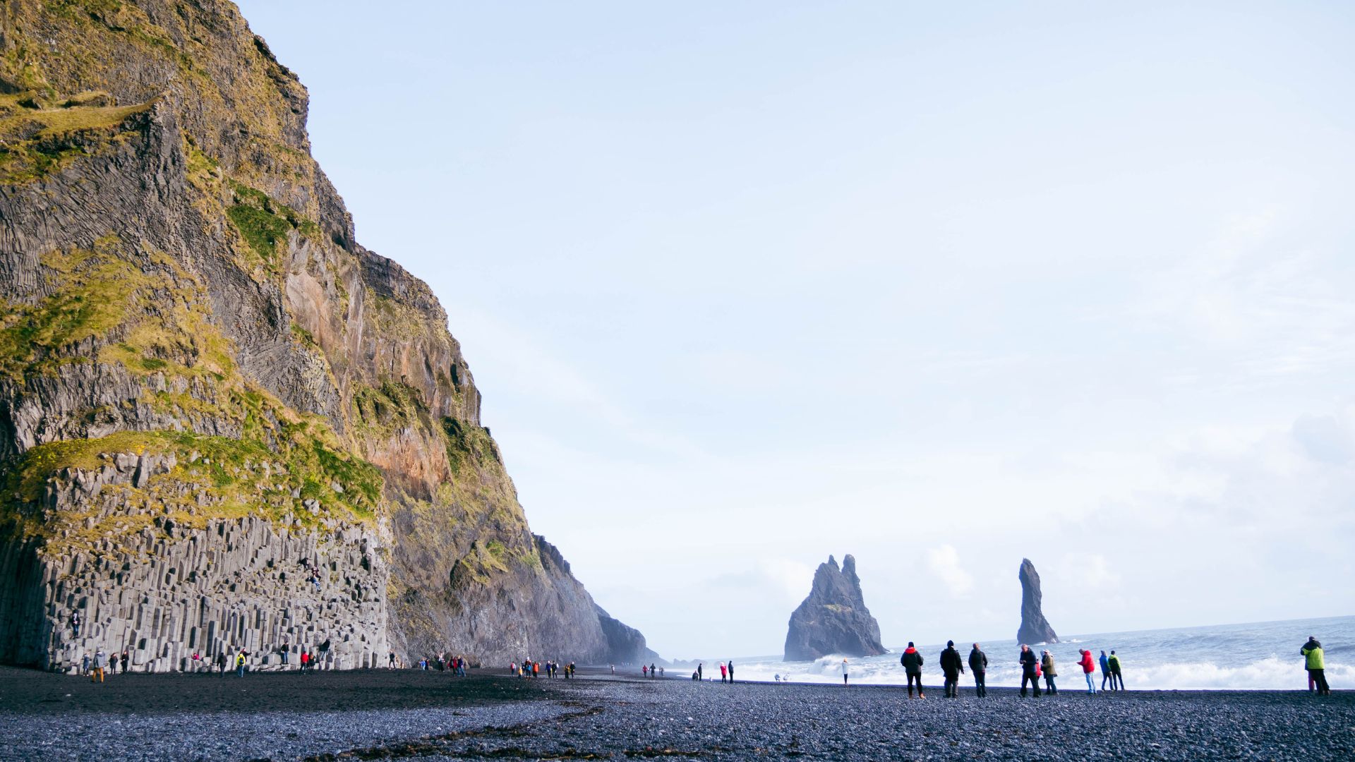 czarna-plaza-na-Islandii