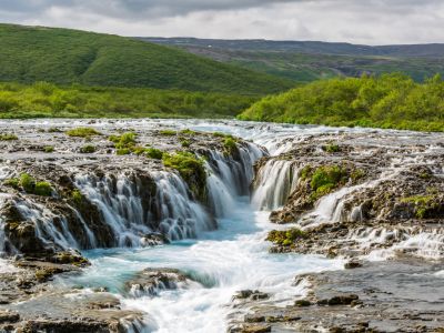 Bruarfoss-jeden-z-wodospadow-Islandii