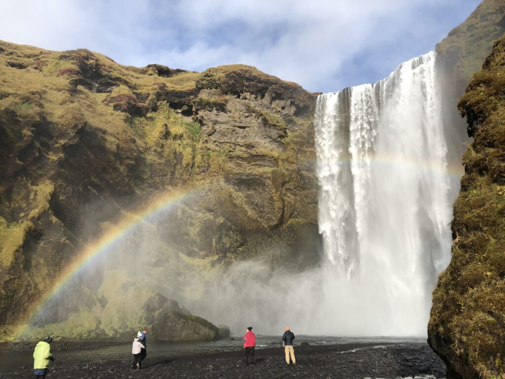 Skogafoss-wodospady-Islandia